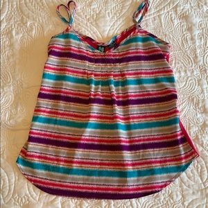 Flowy tank